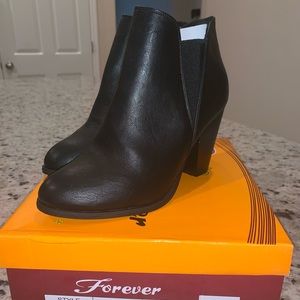 Olivia K stacked wood heel shoe